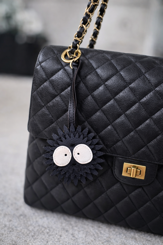Black Spiky Eyes